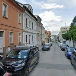 obrazek: avatar LÁTAL DUŠAN-PROFESIONÁLNÍ PŘEKLADY