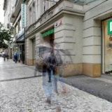 AK-SAMUELSON SIMONA Mgr.