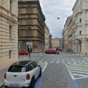 obrazek: avatar YAMUNA WOLF PETRA Mgr. et. Mgr.