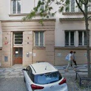 obrazek: avatar ČIHÁKOVÁ DANA RNDr.-RODET-JAZYKOVÉ KURZY