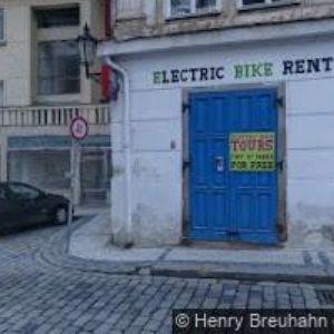 obrazek: avatar SDRUŽENÍ VÝTVARNÍKŮ KARLOVA MOSTU