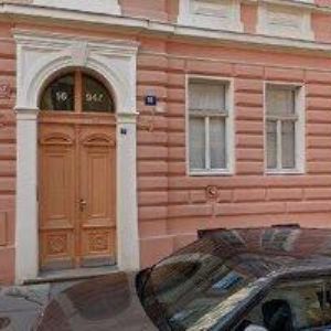 obrazek: avatar KARLOVÁ MARKÉTA PhDr.