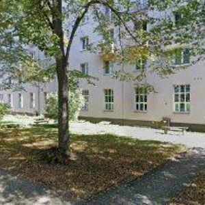 obrazek: avatar JŮZOVÁ LENKA-FYZIOTERAPIE