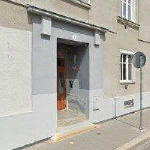 obrazek: avatar VŠETIČKOVÁ LENKA-MASÁŽNÍ SALON DLANĚ