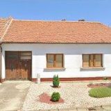 UBYTOVÁNÍ NA DVORKU