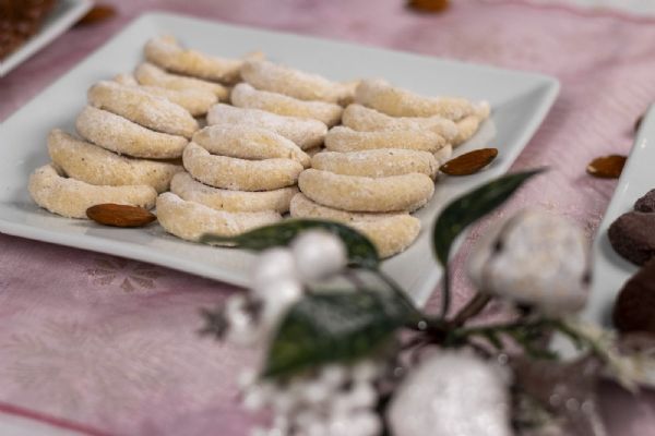 Vanilkové rohlíčky trochu jinak: Vyzkoušejte tradiční recept z mandlí, které se rozplývají na jazyku