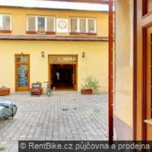 obrazek: avatar DROZDOVÁ BURKALOVÁ LUDMILA