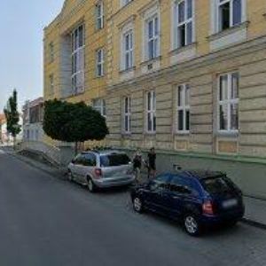 obrazek: avatar GYMNÁZIUM A JAZYKOVÁ ŠKOLA