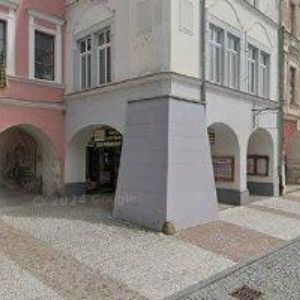 obrazek: avatar NAVRÁTILOVÁ ŠÁRKA JUDr.