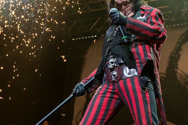 Alice Cooper přiveze příští rok hororovou show do Plzně