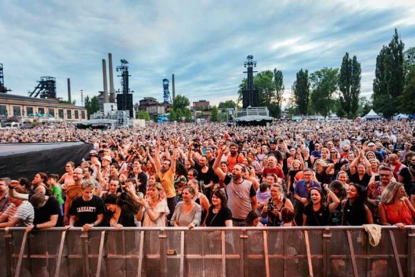 Colours of Ostrava: Sting, Iggy Pop, premiéra Snow Patrol a nové atrakce!