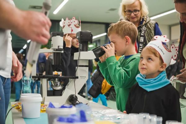 Kampus Lochotín v Plzni se poprvé zapojí do Noci vědy. Otevře laboratoře 25. září