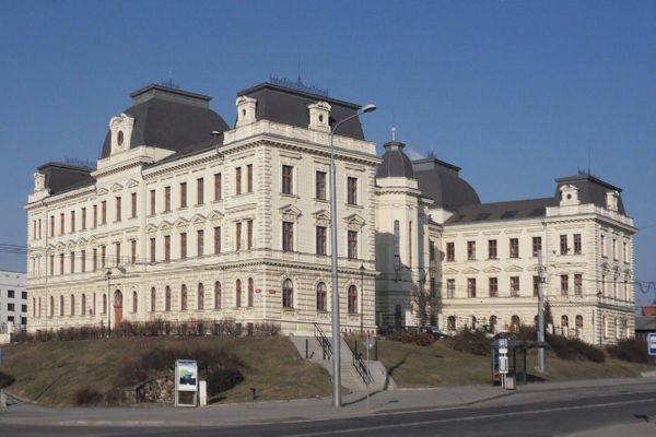 Matka odmítla vydat dceru odsouzenému otci. Sama za to dostala podmínku