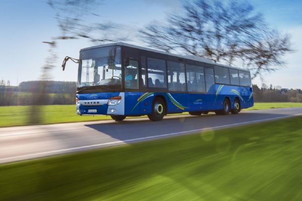 Od neděle se mění jízdní řády autobusů v kraji. Přibudou školní posily i zastávka Mrakodrap