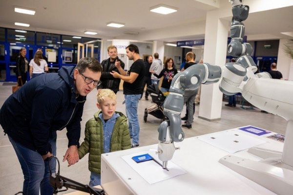 Plzeň se na jednu noc promění v obří laboratoř. Noc vědy otevře univerzity, tajná zákoutí i místa běžně nepřístupná