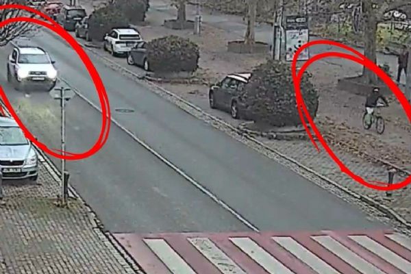 Poznal své ukradené zelené kolo a zavolal policii