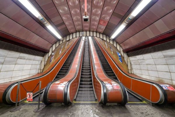 Stanice metra Flora na trase A se uzavřela na 10 měsíců, rekonstrukce přinese bezbariérový přístup