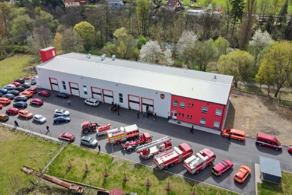 V Sušici otevřeli přestavěnou hasičskou stanici za 56,5 mil. Moderní zázemí zrychlí zásahy