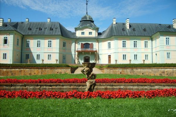 Zámek Manětín přivítá jaro jarmarkem v sobotu 4. dubna