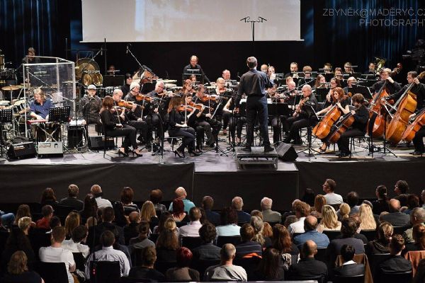 70 let oslavila Filharmonie Brno v rytmu tance novoročním programem