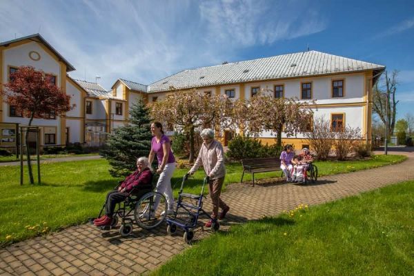 Charitní domov Moravec přechází pod Žďárskou Charitu, péče pro seniory zůstává zachována
