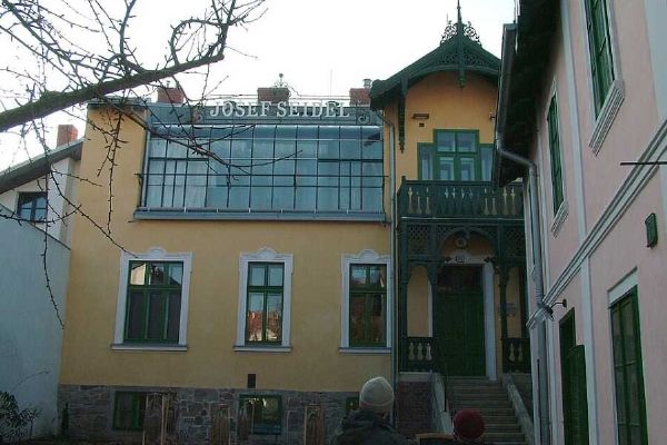 Jihočeský kraj plánuje převzetí Musea Fotoateliéru Seidel: Cesta k digitalizaci a úspoře 1,5 milionu ročně