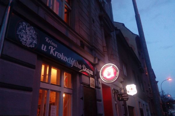 Plzeň má jeden z nejlepších barů Evropy. Krčma U Krokodýlího Ocasu uspěla v prestižním žebříčku