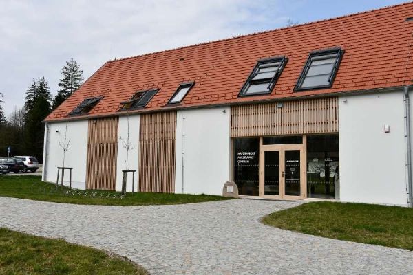 Trocnov má nové vzdělávací a návštěvnické centrum pro školy i veřejnost