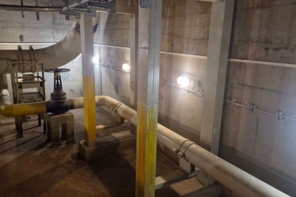 V Temelíně pokračuje rozsáhlá modernizace. Technici v podzemí mění stovky metrů bezpečnostního potrubí