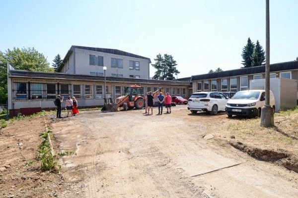 Ve Skvrňanech začala přestavba 15. základní školy. Nové prostory mají sloužit od roku 2028