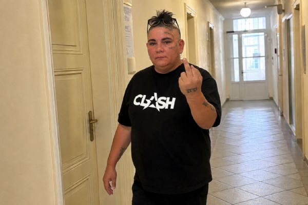 Bouřlivý soud s nebinárním Michalem Maxou nekončí. Další jednání čeká na psychiatrický posudek