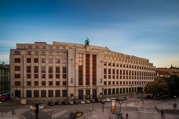 Česká ekonomika roste navzdory poklesu spotřeby
