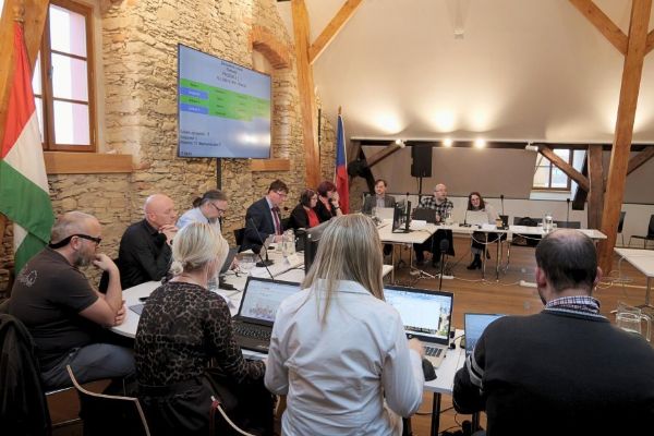 Lysá nad Labem plánuje v Milovicích vyměnit 12 výtahů, investice může dosáhnout 27 milionů korun