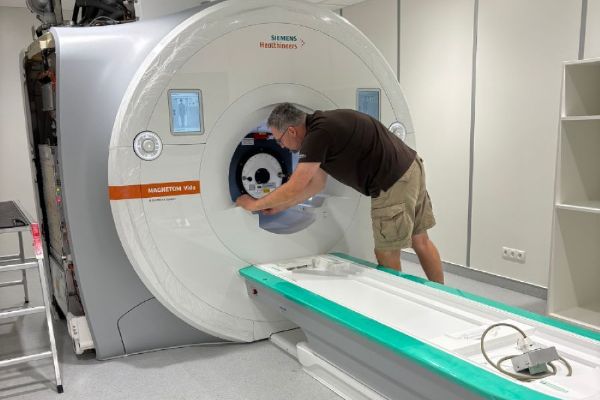 Nemocnice Jihlava má novou 3T magnetickou rezonanci. Je jediná na Vysočině