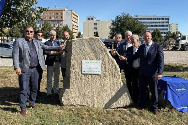 Nový pavilon a parkovací dům v Jihlavě: Investice ušetří 200 milionů
