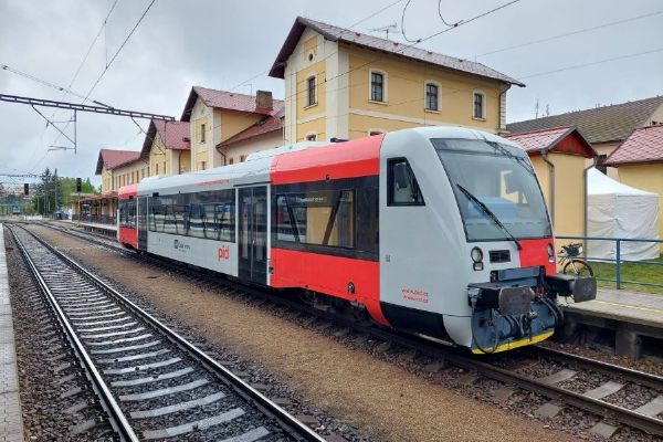 ROPID navrhuje další sjednocení tarifu Prahy a Středočeského kraje. Změny mohou přinést i zdražení
