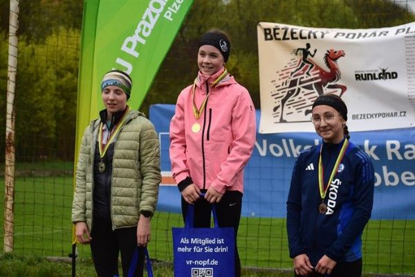 Roudenský běh přilákal 370 účastníků. Zvítězili Marek a Schwarzová