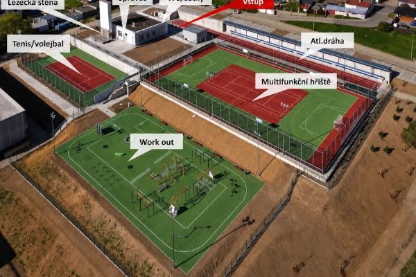 Slaný začalo stavět víceúčelové hřiště v Gagarinově ulici. Hotové má být v listopadu