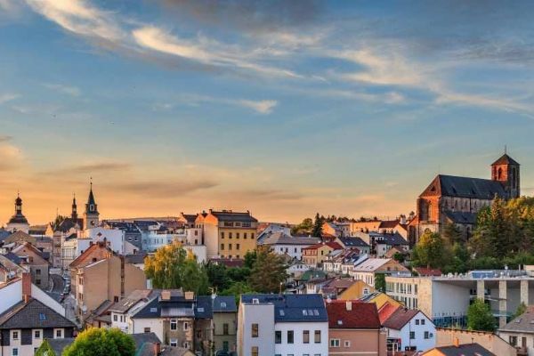 Turnov zůstává první, Praha posiluje, Horšovský Týn na konci žebříčku