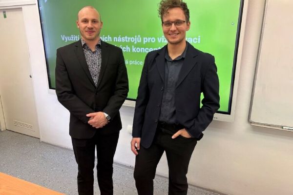 Dva studenti ZČU uspěli v Bratislavě: Janoušek vyhrál kategorii SVOČ, Peroutka se dostal do top 20