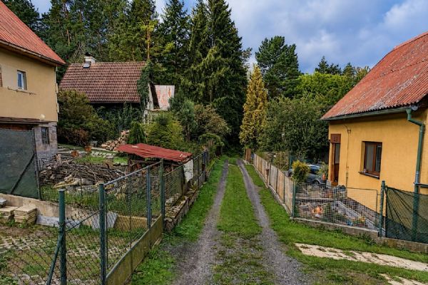 GIBS prověřuje podezření ze sexuálního násilí na Klatovsku. Mezi mladíky měl být i policista