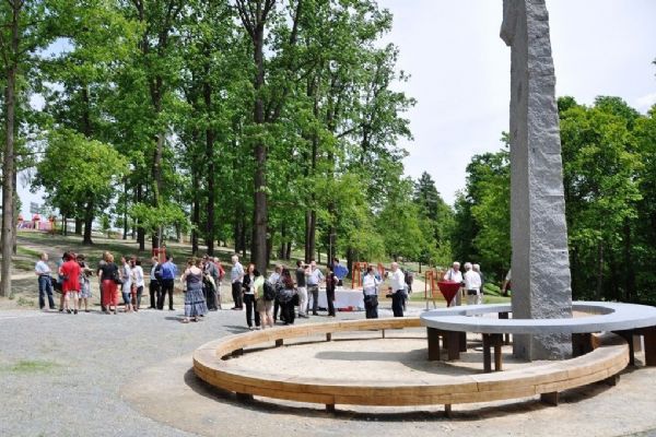 Lochotínský park čeká velké finále obnovy. Přibude vodopád, molo i boulderová stěna