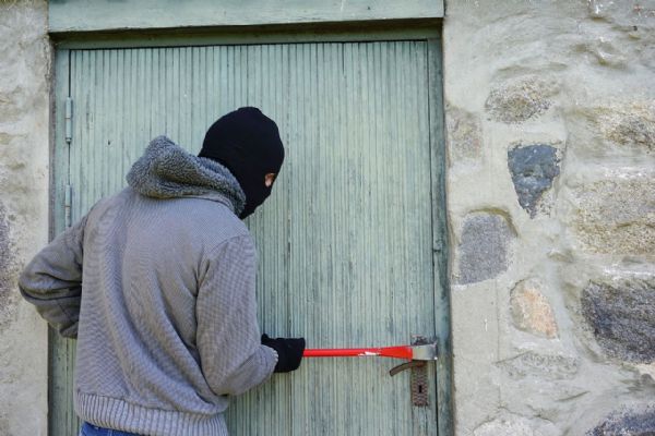 Mladiství zloději z Horažďovicka odsouzeni k prospěšným pracím