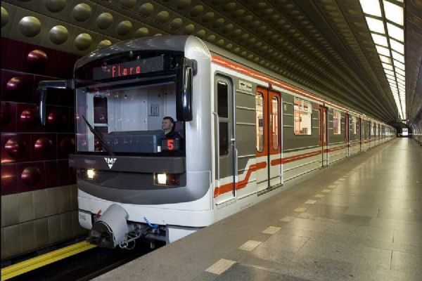Praha schválila standard pro plně automatické metro a bezpečnější nástup