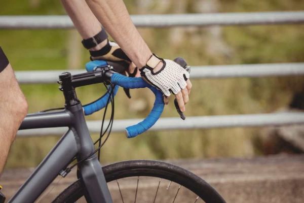 Špindlerův Mlýn investuje 9 milionů do bezpečných stezek pro cyklisty i řidiče