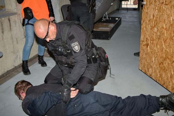 Společný výcvik policistů a strážníků má zrychlit zásahy v Českých Budějovicích