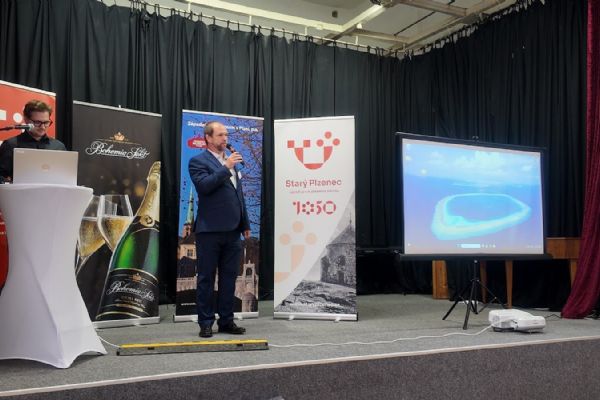 Starý Plzenec se vrátil o tisíc let zpět. Výročí připomněla konference i středověké slavnosti