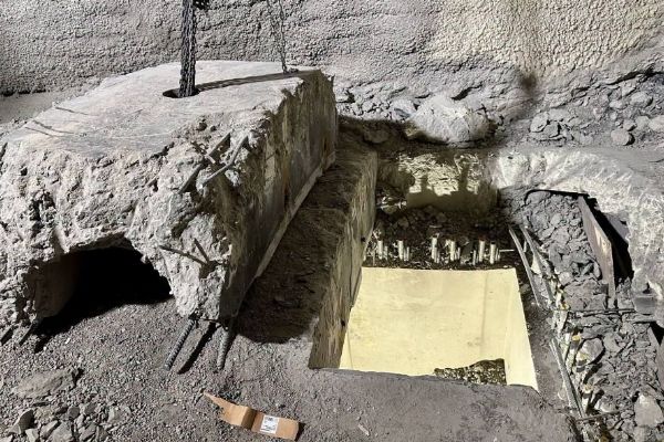 V metru Flora prorazili výtahové šachty do stanice. Otevření je plánované na únor 2027