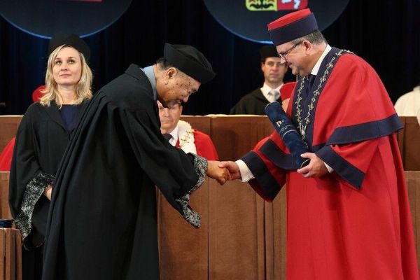 ZČU oslavila nové akademické hvězdy a ocenila korejského vědce