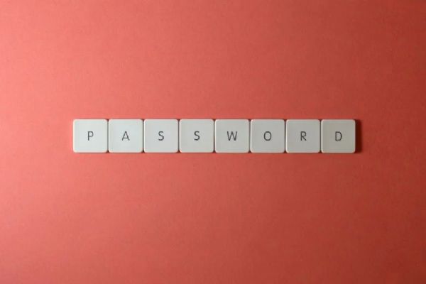 Jeden účet místo šuplíku plného hesel HuB Play ID